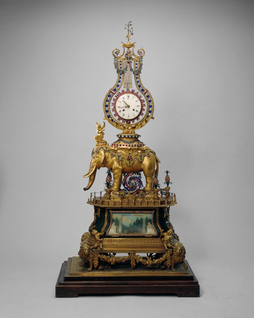 图片[1]-Gold-plated bronze elephant pipa pendulum clock-China Archive